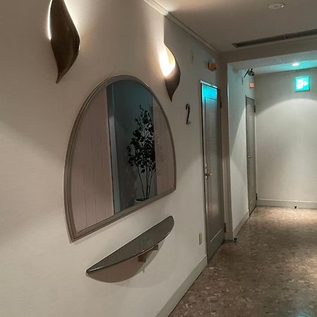 Hotel Luxe - Adult Only Tokyo Bagian luar foto
